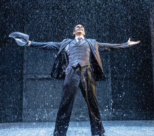 Review Singin In The Rain Makes A Splash On The Wmc Stage