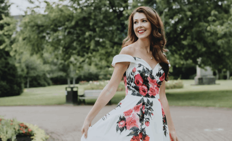 Welsh Soprano Ellen Williams New ‘Cinema’ Collection Welsh Soprano Ellen Williams New ‘Cinema’ Collection