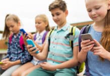 Cabinet Endorse School Mobile Phone Restrictions